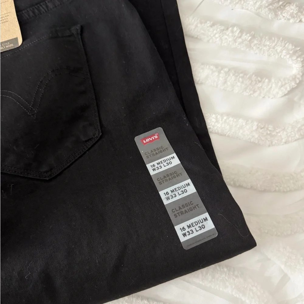 Levi's Classic Straight Black Jeans - Picture 7 of 12